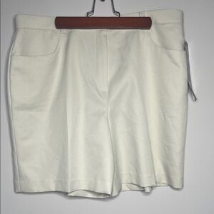 Urban Haggar Women's Cream Shorts